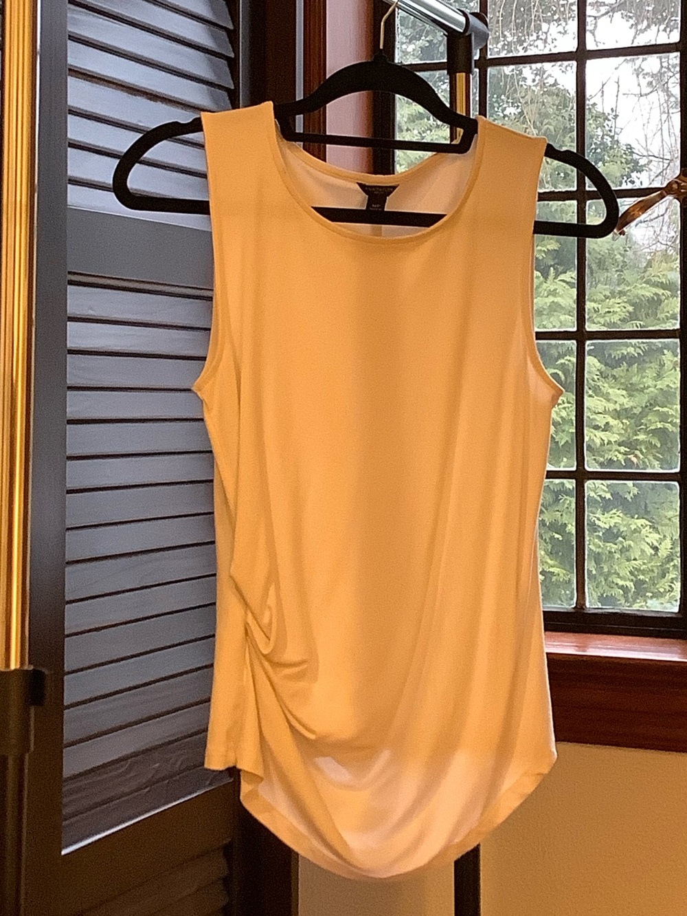 Ann Taylor Cream Sleeveless Drape Hem Tank Top (MP)